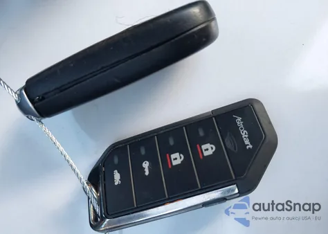 2014 Jeep Grand Cherokee Laredo z USA, uszkodzony, nr VIN 1C4RJFAG5EC146970